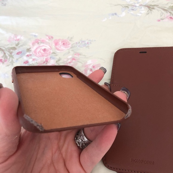 Rockform Genuine Leather iPhone wallet case - Picture 4 of 7